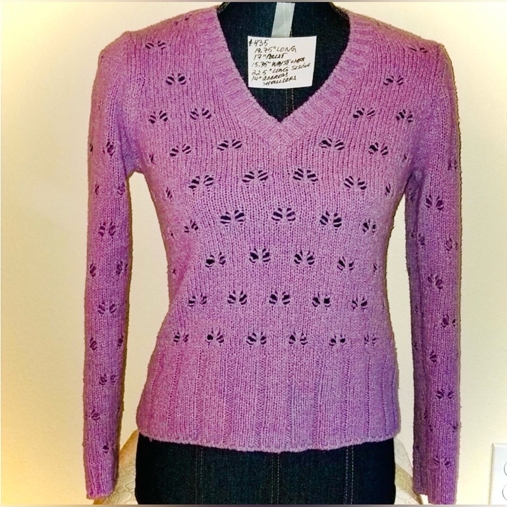 CASLON V-Neck Lightweight Sweater, Laser-Cut Designs, Orchid Purple, Small EUC